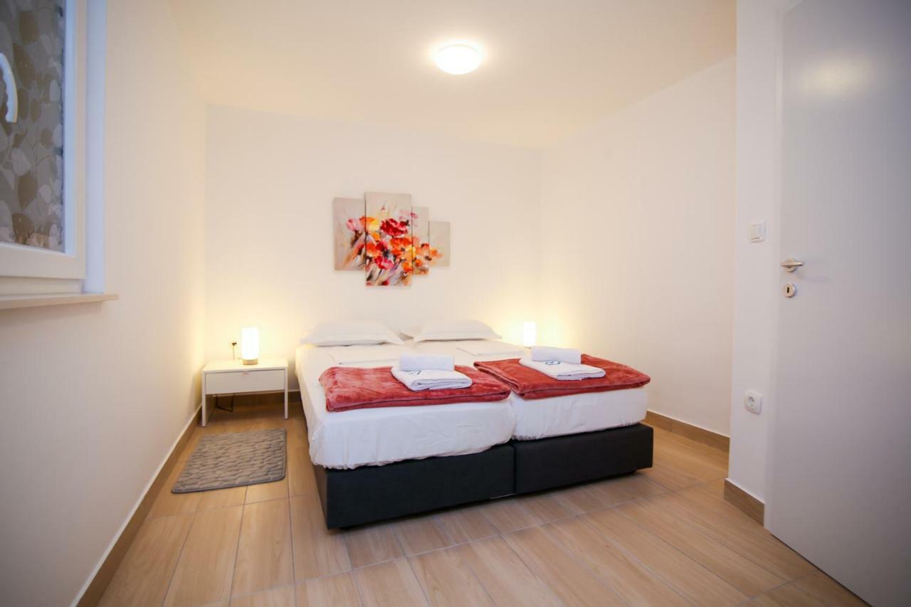비오그라드나모루 Apartman L&A 아파트 외부 사진