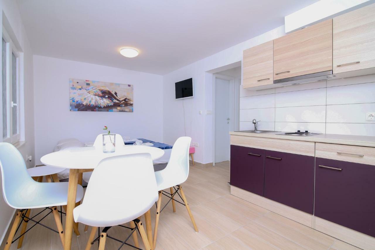 비오그라드나모루 Apartman L&A 아파트 외부 사진