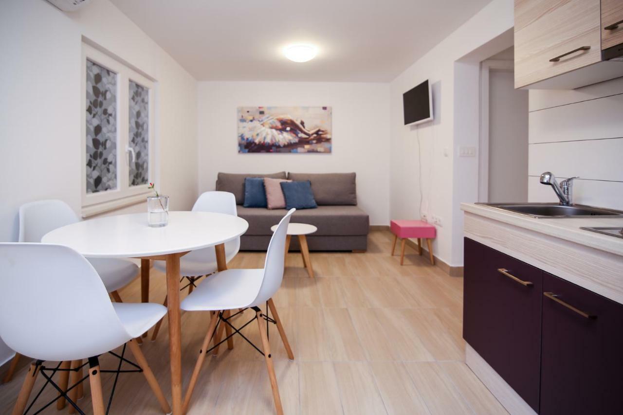 비오그라드나모루 Apartman L&A 아파트 외부 사진