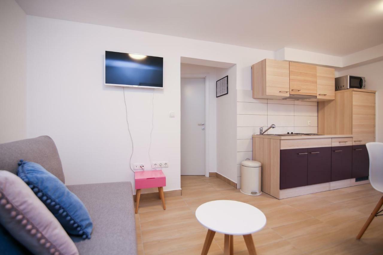 비오그라드나모루 Apartman L&A 아파트 외부 사진
